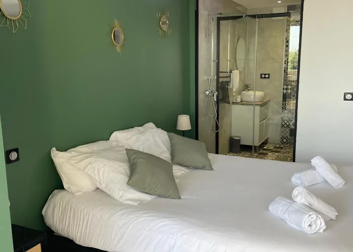 Appartement Camp Naturiste Vue Mer, Le Gilyves Cocooning